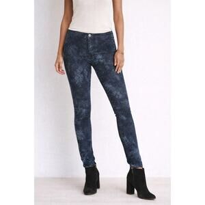 Free People Dark Acid Wash Skinny Jeans Blue W31